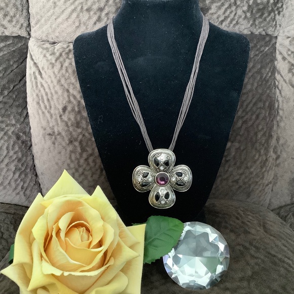 New Vintage Style Silver Tone Pendant, Multi strand Cord Necklace - Picture 4 of 6